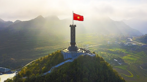 Conquering the North Lung Cu Flag Tower