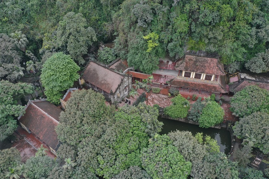 Dich Long Pagoda – The Third Most Beautiful Cave in the South