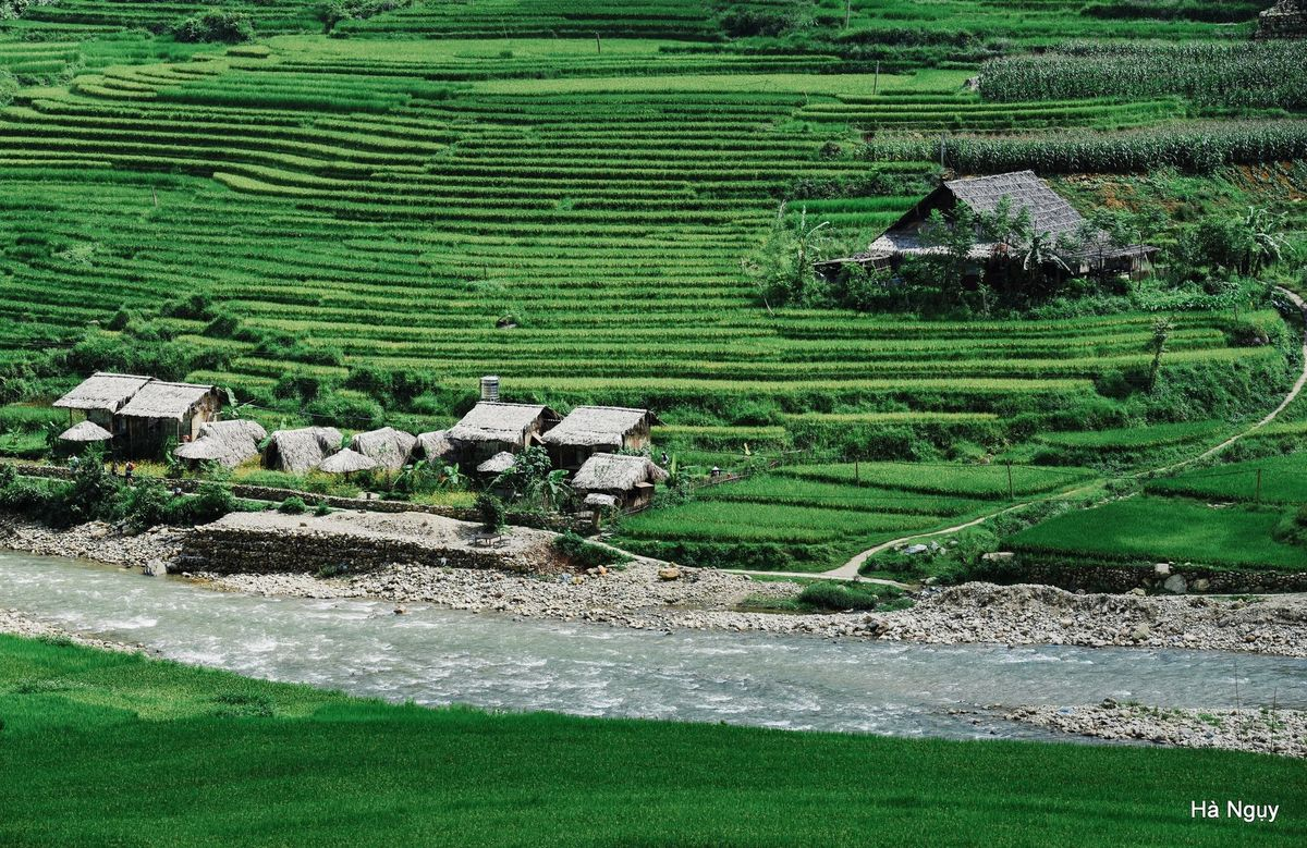 Ta Van Village – Serenity at the Foot of the Mountain